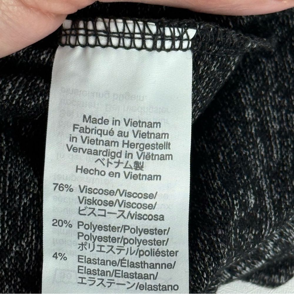J. Crew Women's Black Turtleneck Sweater Size‎ S - Picture 11 of 11